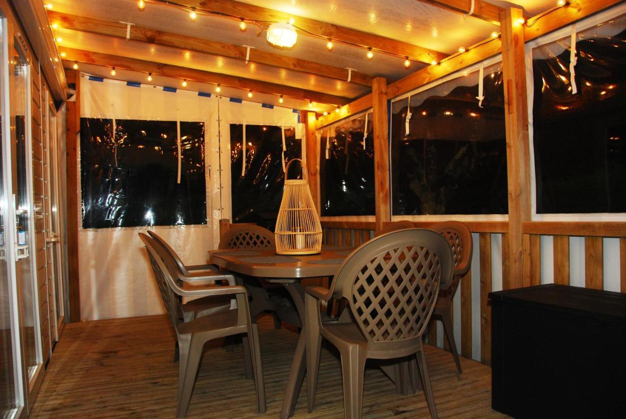 Mobilhome 2Ch Climatise-Terrasse Fermee-4 Velos-Camping 4 Etoiles Les Charmettes Les Mathes Bagian luar foto