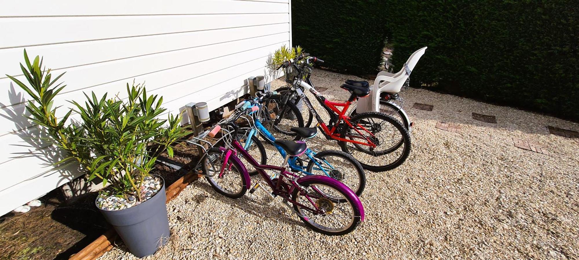 Mobilhome 2Ch Climatise-Terrasse Fermee-4 Velos-Camping 4 Etoiles Les Charmettes Les Mathes Bagian luar foto